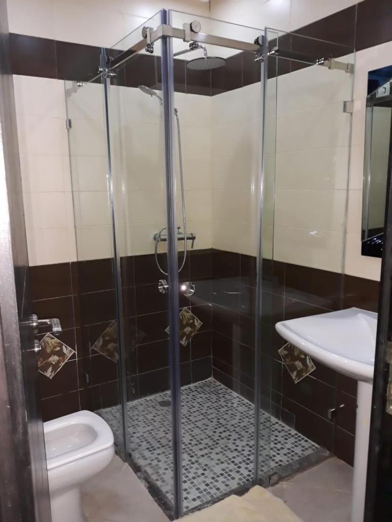 Apartment De Luxe A Wilaya De *